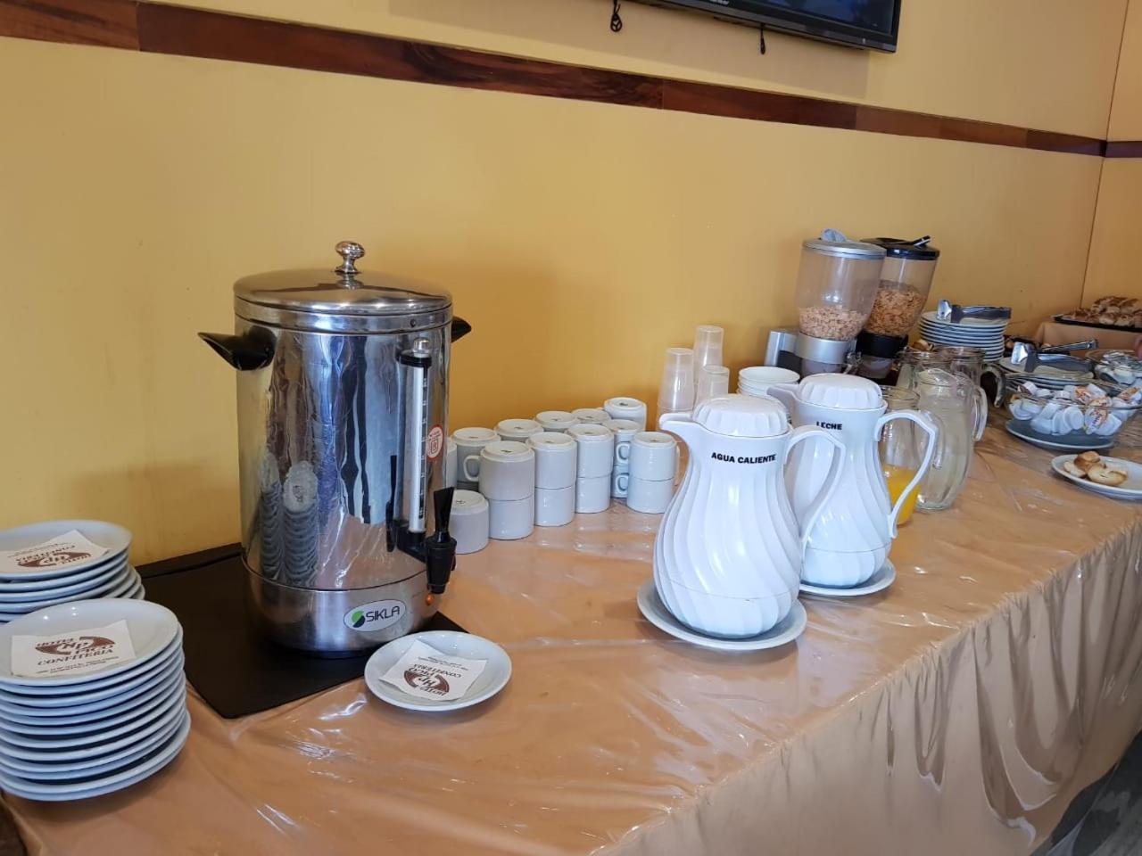 Hotel Pico General Pico Zewnętrze zdjęcie